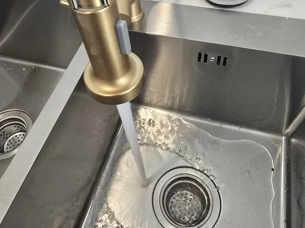 27 Chatham St, Savannah, GA 31406