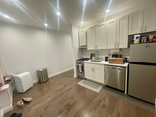 Rented by CNYC Apartments | media 12