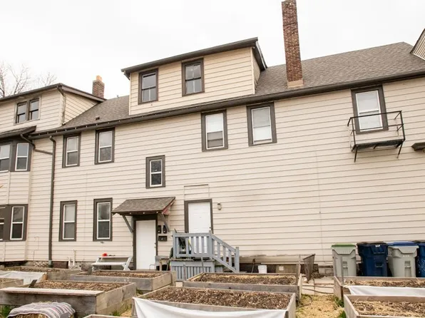 829 E. Clarke St, 829 E Clarke St #2R, Milwaukee, WI 53212