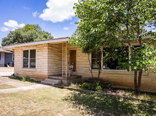 926 Bluebonnet Dr, Kerrville, TX 78028