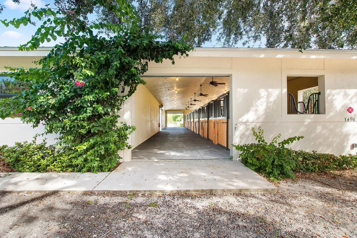 4 bed, 3.5 bath, 2855 sqft, $175,000 — Photo 4