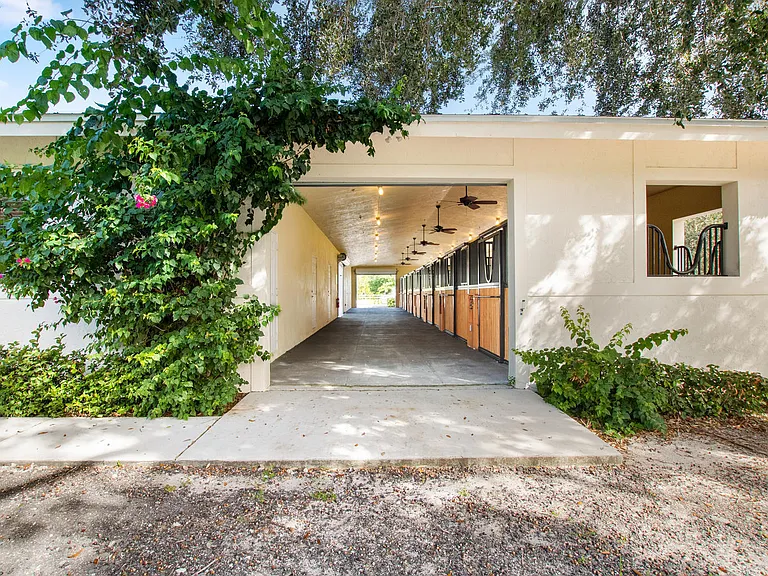 14965 Oatland Ct — Photo 4