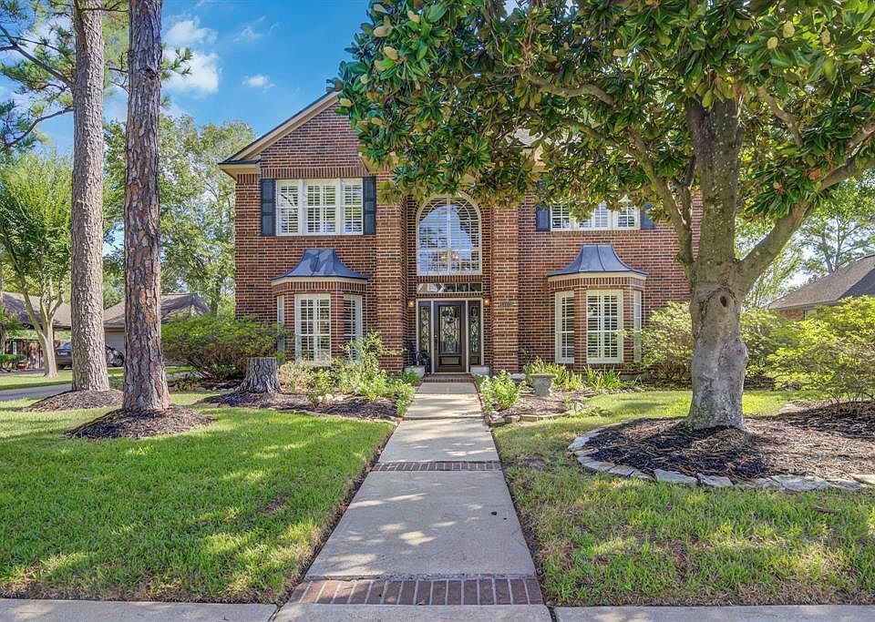 1st image of 1403 Silverleaf Dr