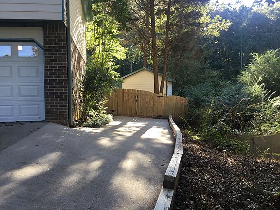 2nd image of 4486 Old Country Way
