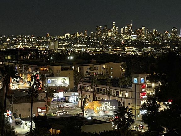 3rd image of 8230 Hollywood Blvd