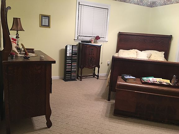 Downstairs bedroom