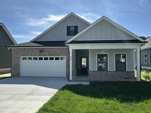 824 Parkside Blvd, Portland, TN 37148