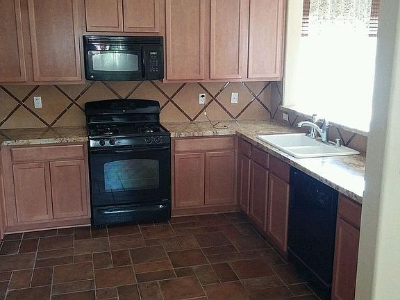 4th image of 1920 N Fulgham St #101