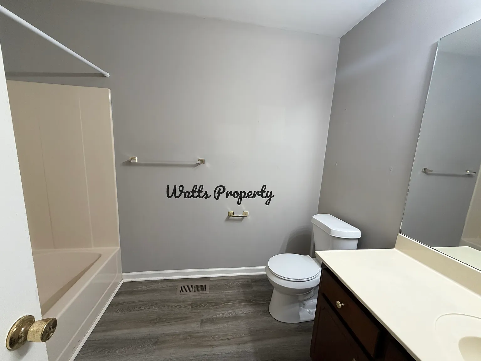2 bed, 994 sqft, $1,300 — Photo 4