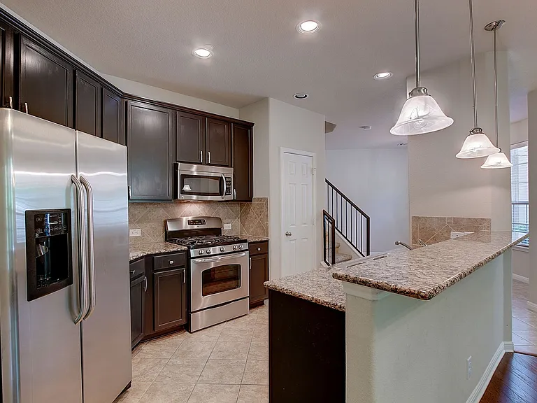 1310 Parmer Ln #303-3B — Photo 11