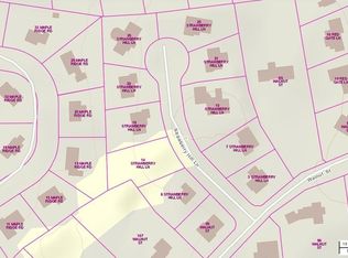 14 Strawberry Hill Ln, Reading, MA 01867