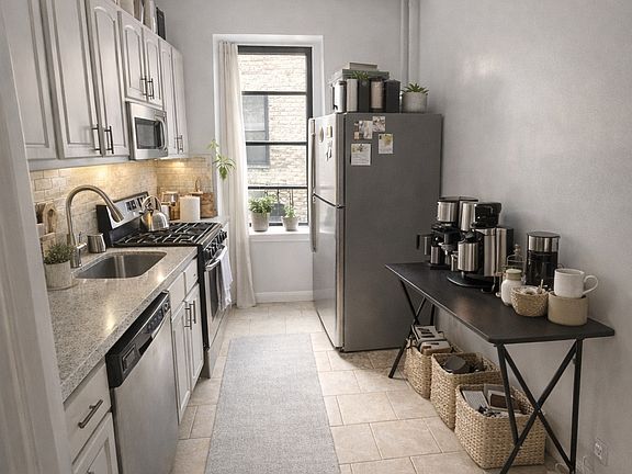 4th image of 139 Payson Ave APT 1F