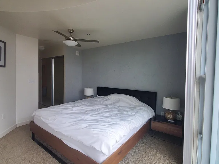 King-size bedroom
