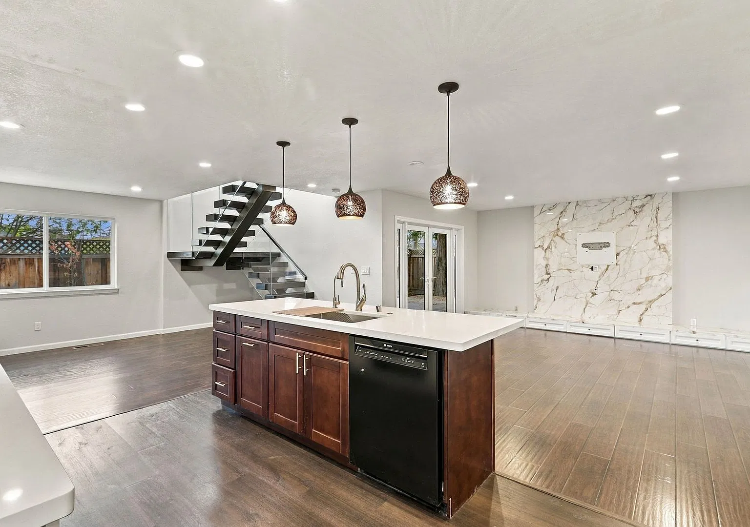 Beautifully Renovated 4-Bedroom San Jose Home — Photo 3