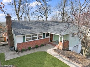 516 Dinah Rd, Landing, NJ 07850