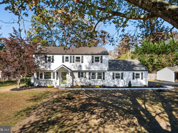 137 Coach Rd, Langhorne, PA 19047