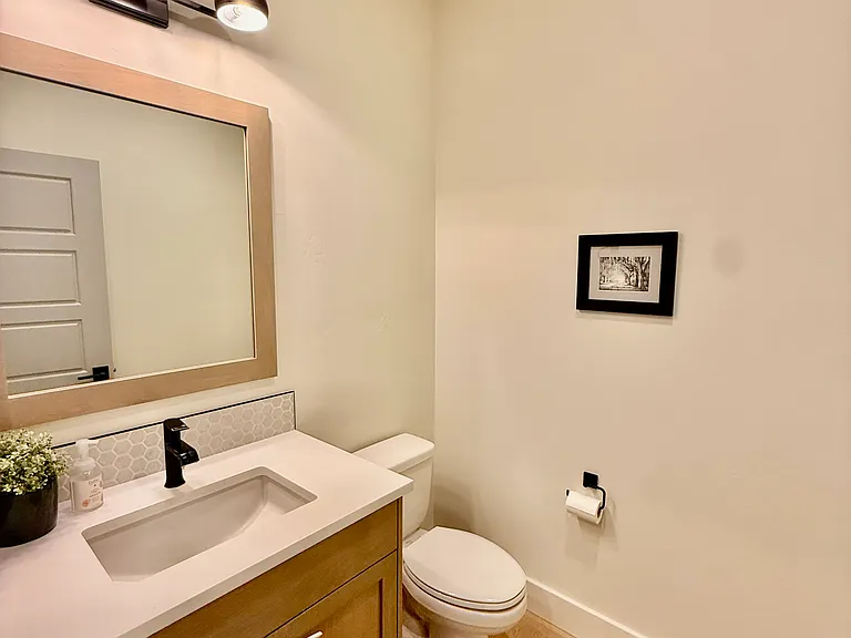 6157 S Ostrum Ave — Photo 17