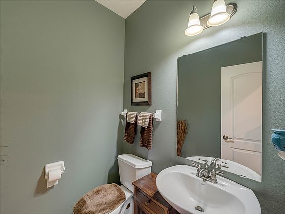 4th image of 12510 Prairie Dr
