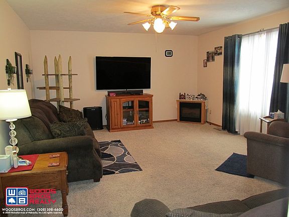 2nd image of 712 Sweetwood Dr