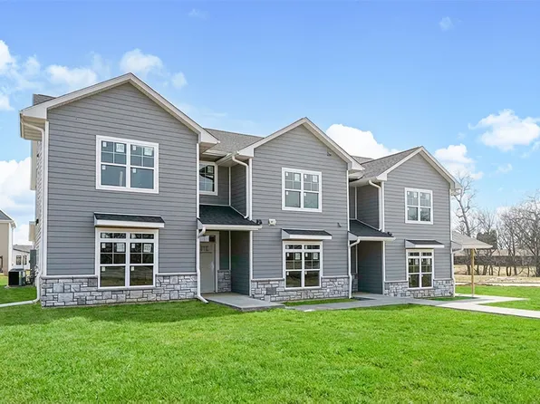 4671 Herbert Hoover Hwy #B, Iowacity, IA 52240