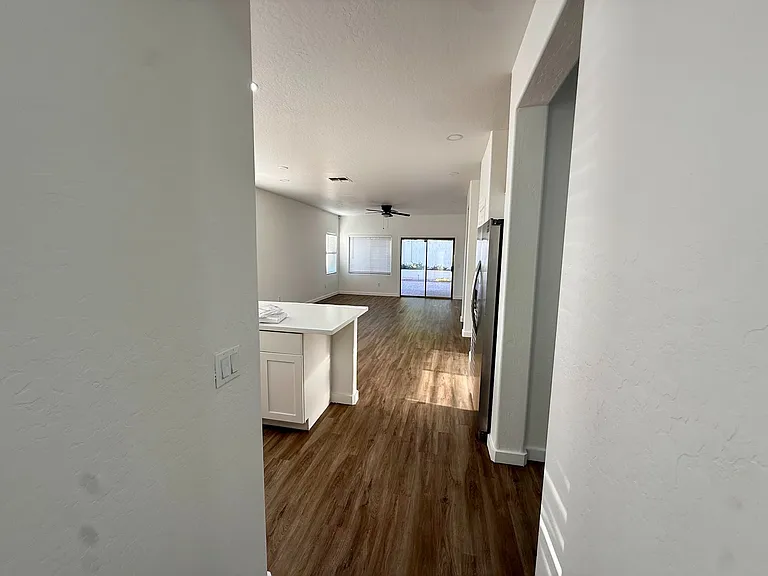 15238 W Custer Ln — Photo 15
