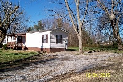 2nd image of 606 Wilson St
