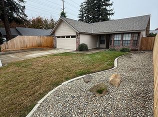 1931 S West Ct, Visalia, CA 93277