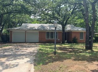 1605 Tierney Rd, Fort Worth, TX 76112