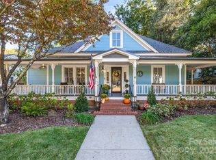 239 N Mulberry St, Statesville, NC 28677