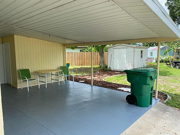 3rd image of 230 Waterway Cir