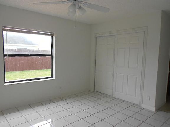 5th image of 5876 Eddy Ct