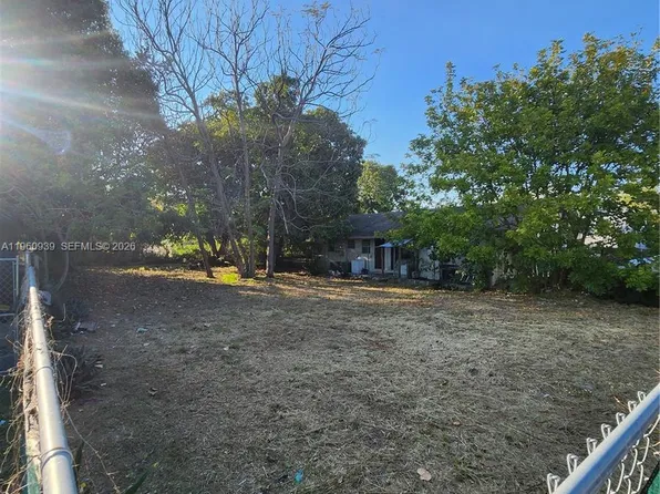 6742 NW 4th Ave, Miami, FL 33150