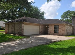 403 Merriweather St, Webster, TX 77598