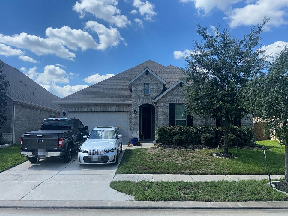 1st image of 27908 Parkside Creek Dr