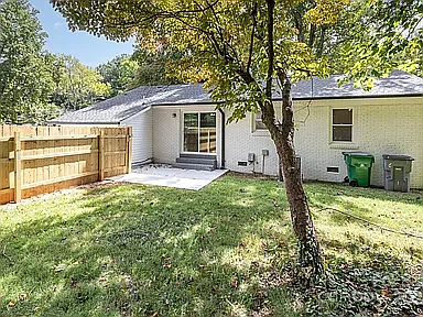 6573 Covecreek Dr — Photo 2