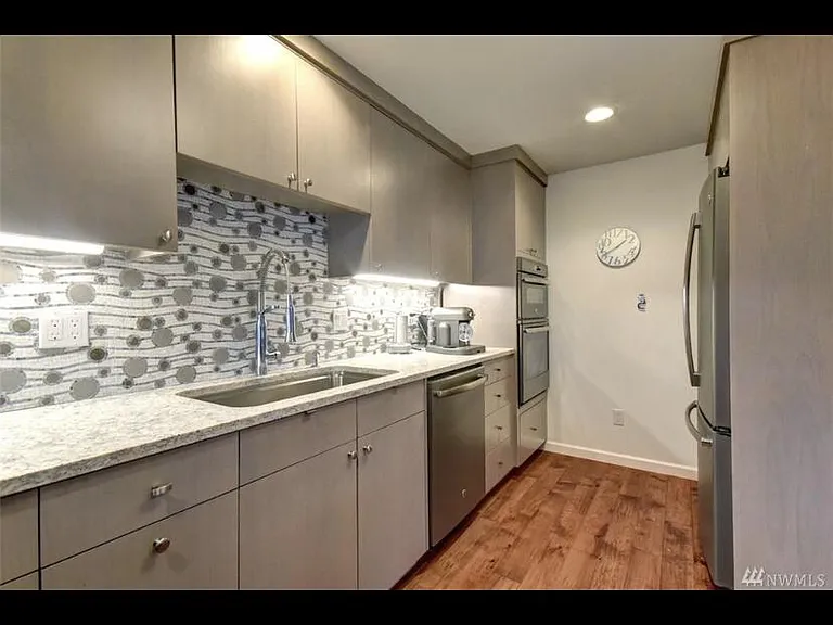 8033 NE 132nd St — Photo 5
