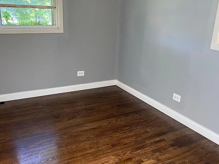 13240 S Saint Lawrence Ave — Photo 3