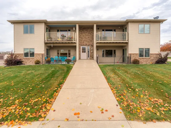 3554 19th St #2, Bismarck, ND 58503