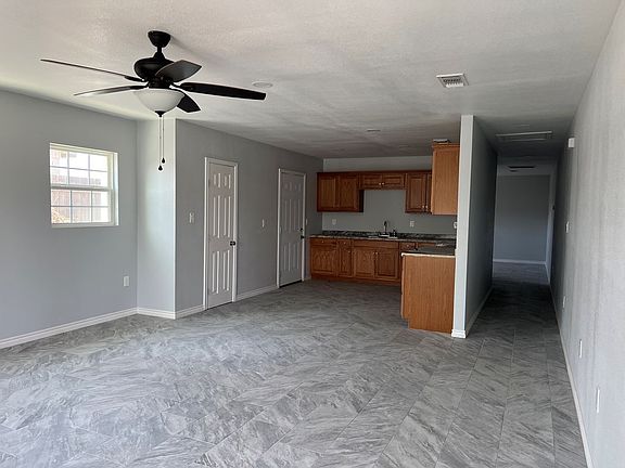 2nd image of 1902 W Kentucky Ave #B