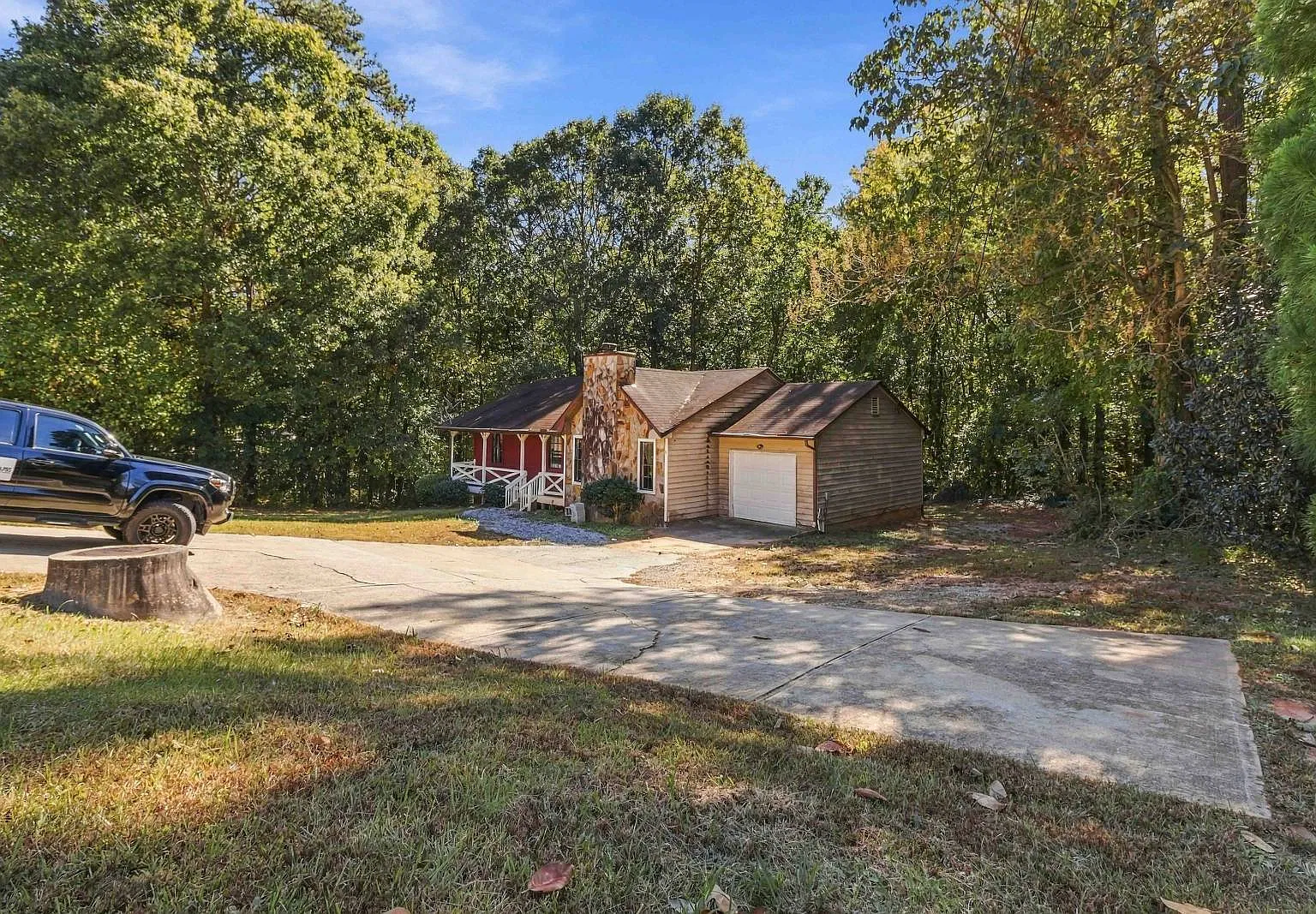 3 bed, 2.0 bath, 1282 sqft, $2,400 — Photo 4