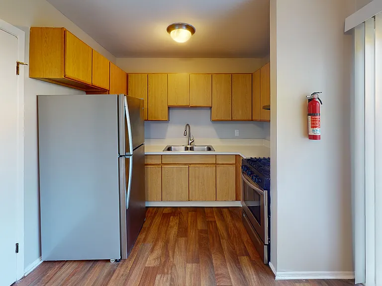 Midtown Park Apartments — Photo 32