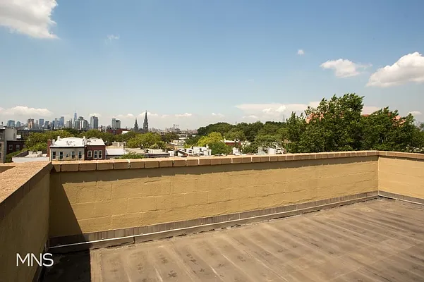 Rented by MNS Marketing | media 12