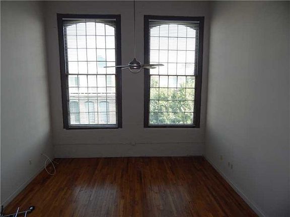 5th image of 920 Poeyfarre St APT 412