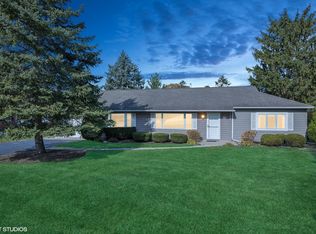1626 W 54th Pl, La Grange Highlands, IL