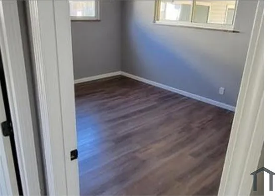 1122 Haley Ave — Photo 6