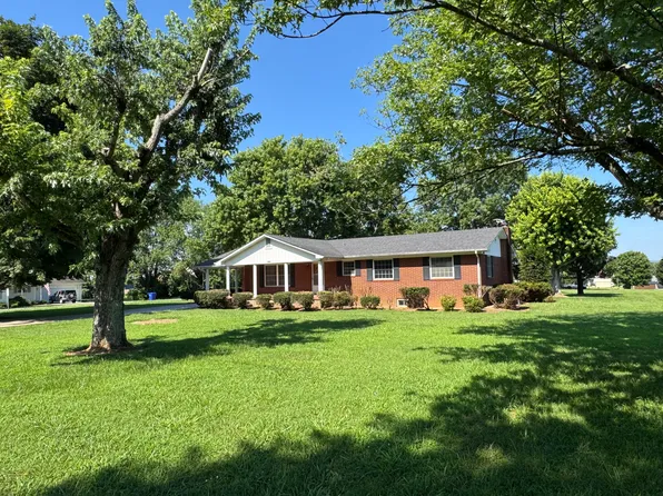 1050 Meek St, Madisonville, TN 37354