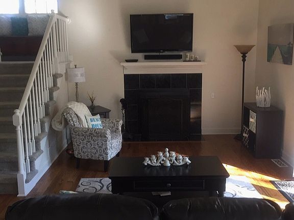 4th image of 107 Stonebrook Dr