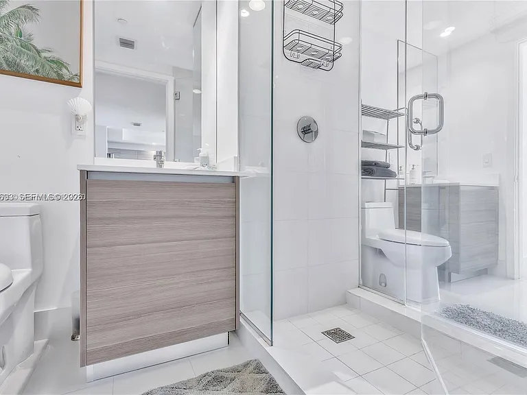 121 NE 34th St #1806A — Photo 28