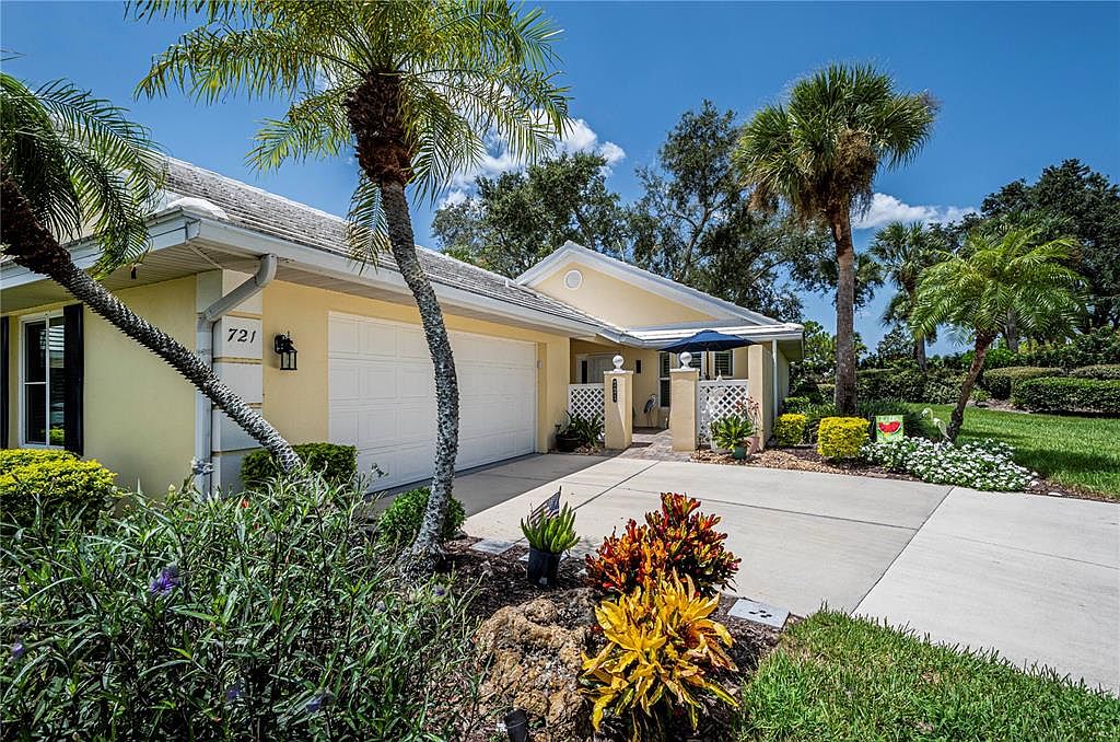 721 Brightside Crescent Dr