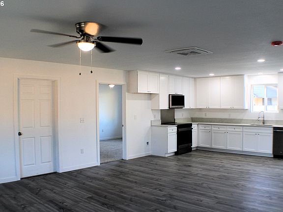 4th image of 203 Henry St